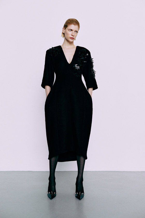 Arina: vestido, CALCATERRA. Collants, CALZEDONIA. Sapatos, ACT Nº1.