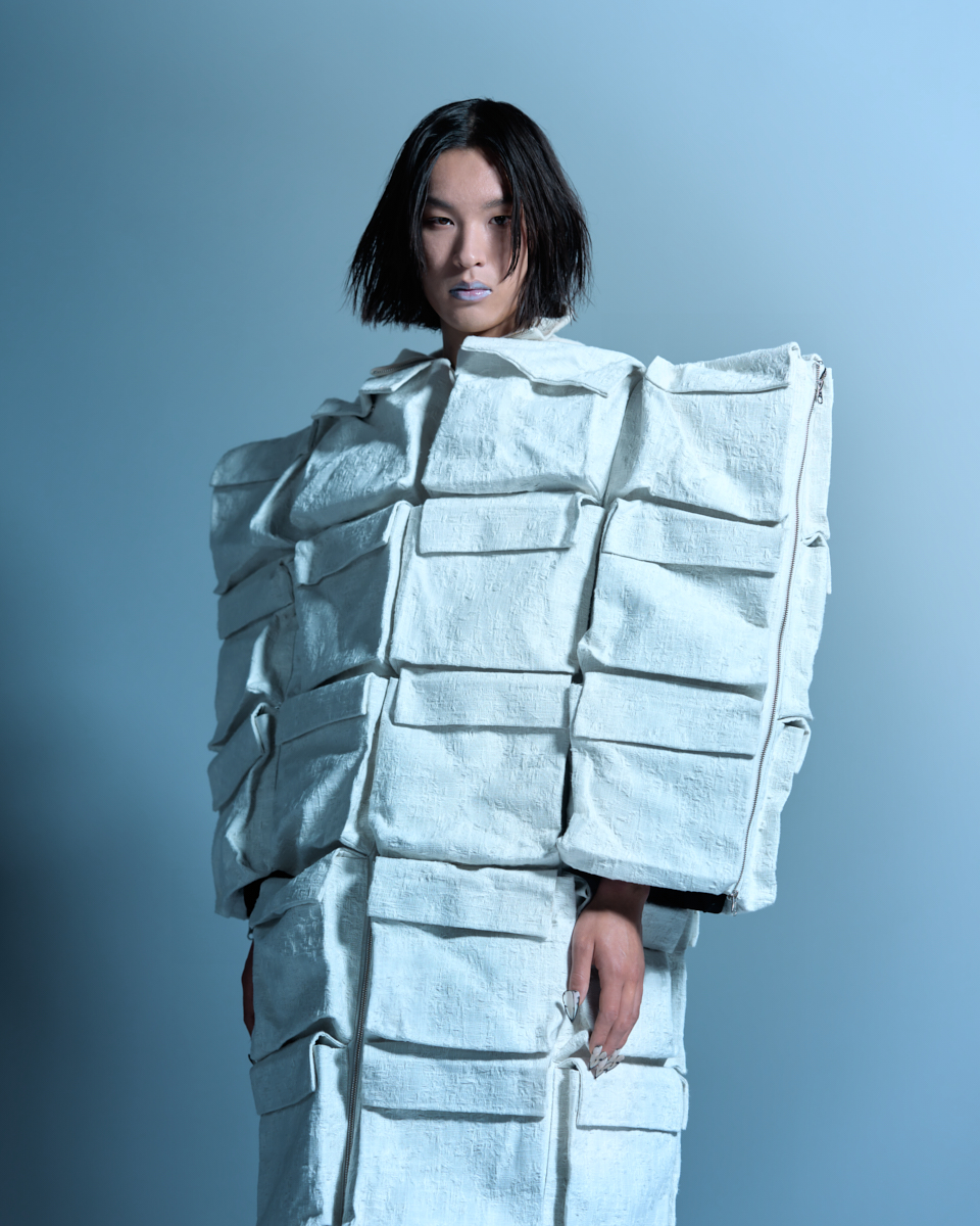 Vestido, DZHUS.