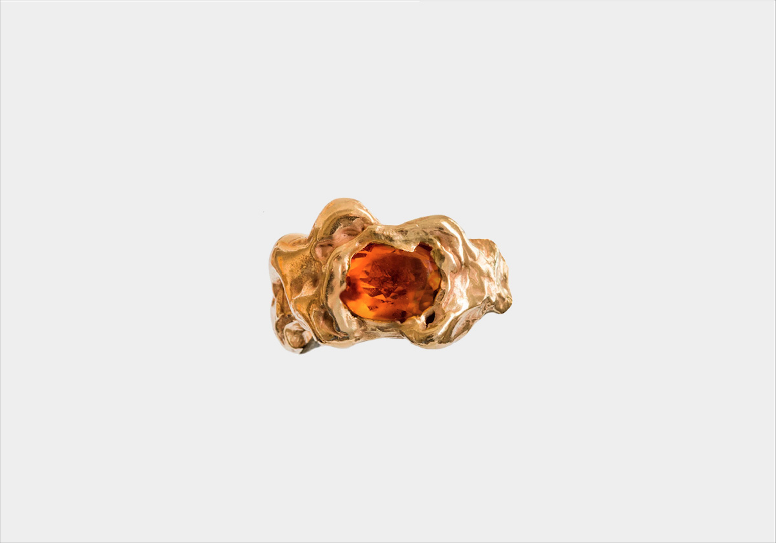 Anel Ola Orange em prata de lei banhado a ouro amarelo, € 170, Simuero.